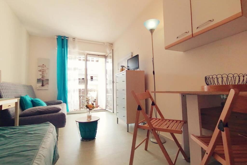 생죠지드디돈느 Agreable Studio Avec Terrasse A150M De La Plage 아파트 외부 사진